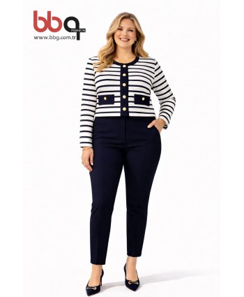 BAYAN BÜYÜK BEDEN GENİŞ KALIP ÇİZGİLİ KISA CEKET