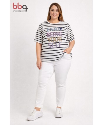 BAYAN BÜYÜK BEDEN GENİŞ KALIP 100 PAMUK NAKIŞ DETAYLI T-SHIRT