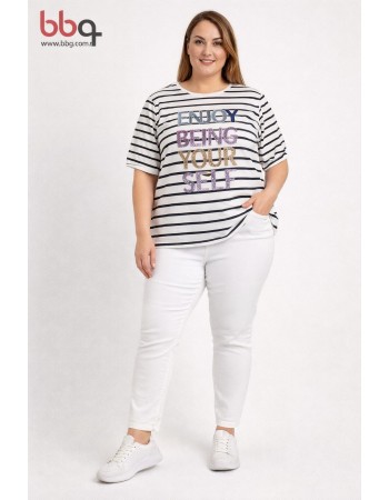 BAYAN BÜYÜK BEDEN GENİŞ KALIP 100 PAMUK NAKIŞ DETAYLI T-SHIRT